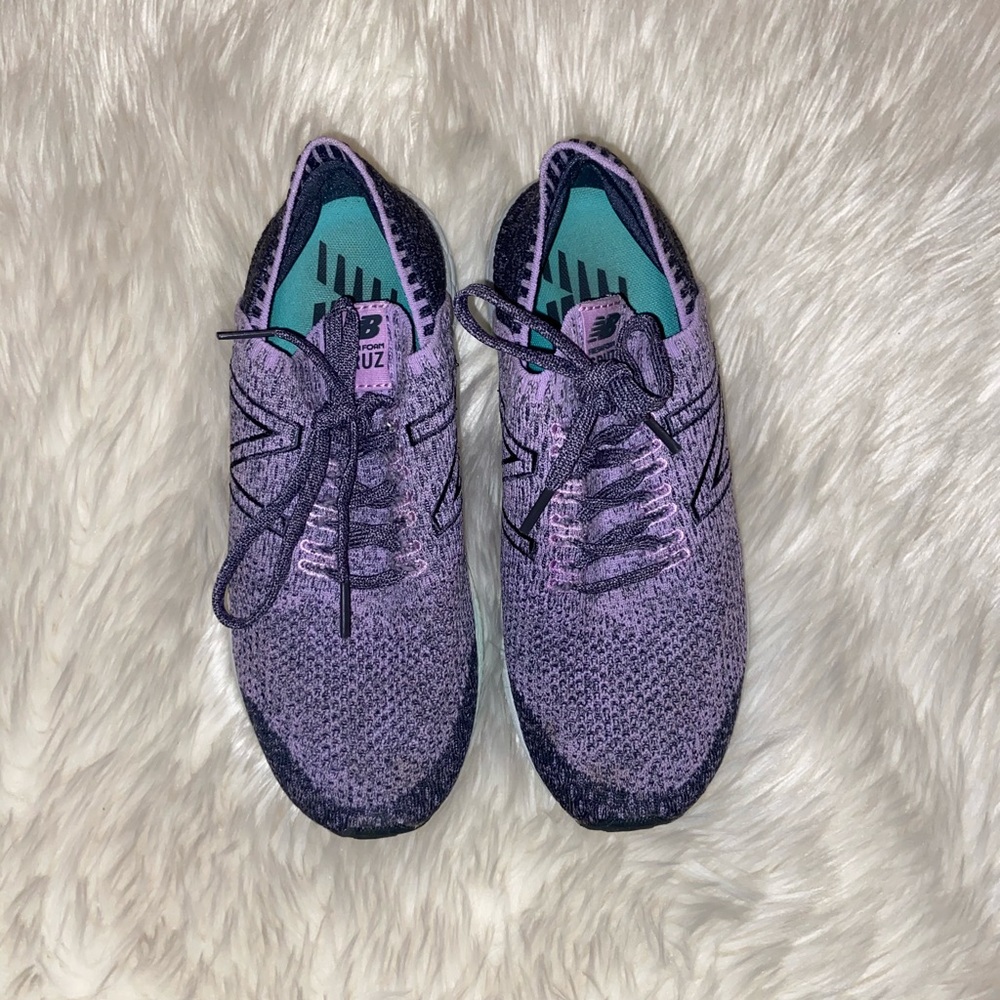 purple new balance tennis shoes